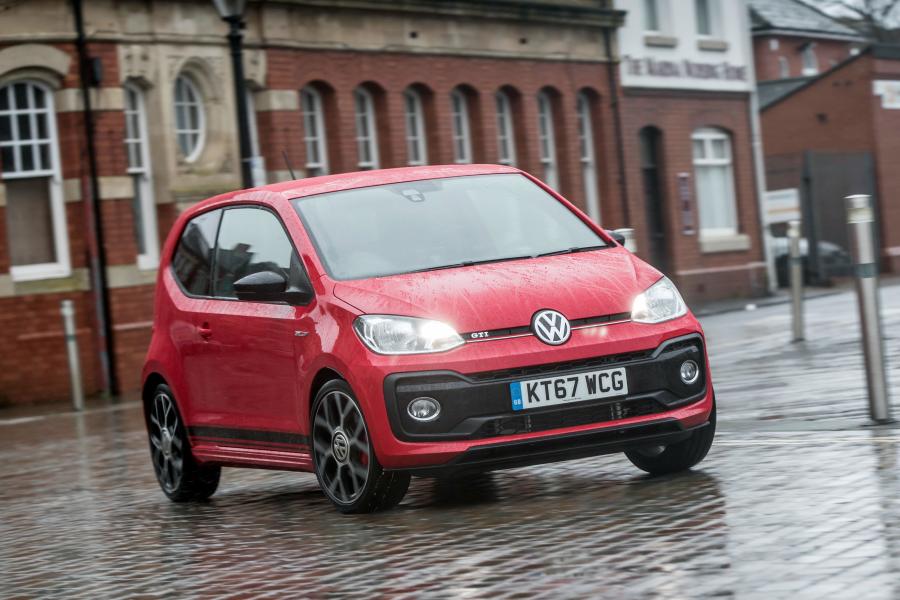  Volkswagen up! GTI 2018 года  (UK) (фото 12 из 36)
